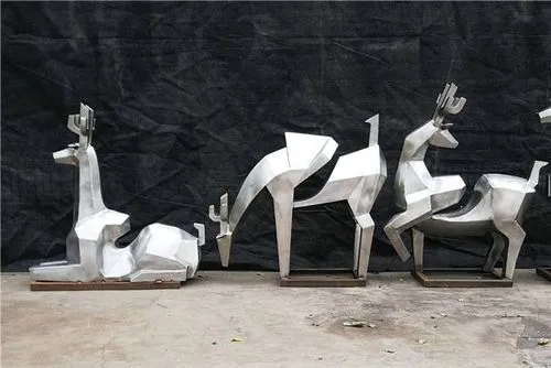 不锈钢雕塑在制作过程中会运用到哪些技巧？